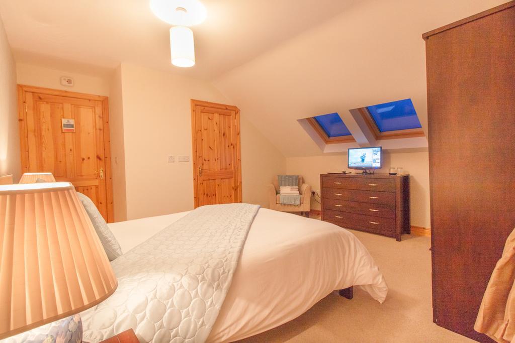 Achill Water'S Edge Bed & Breakfast Doogort Екстериор снимка