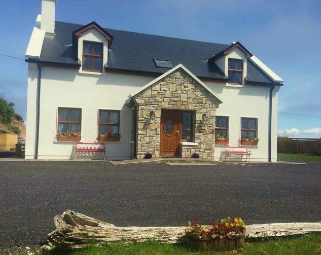 Achill Water'S Edge Bed & Breakfast Doogort Екстериор снимка