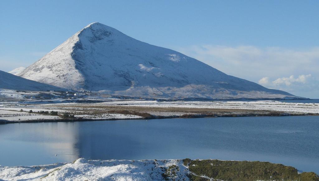 Achill Water'S Edge Bed & Breakfast Doogort Екстериор снимка