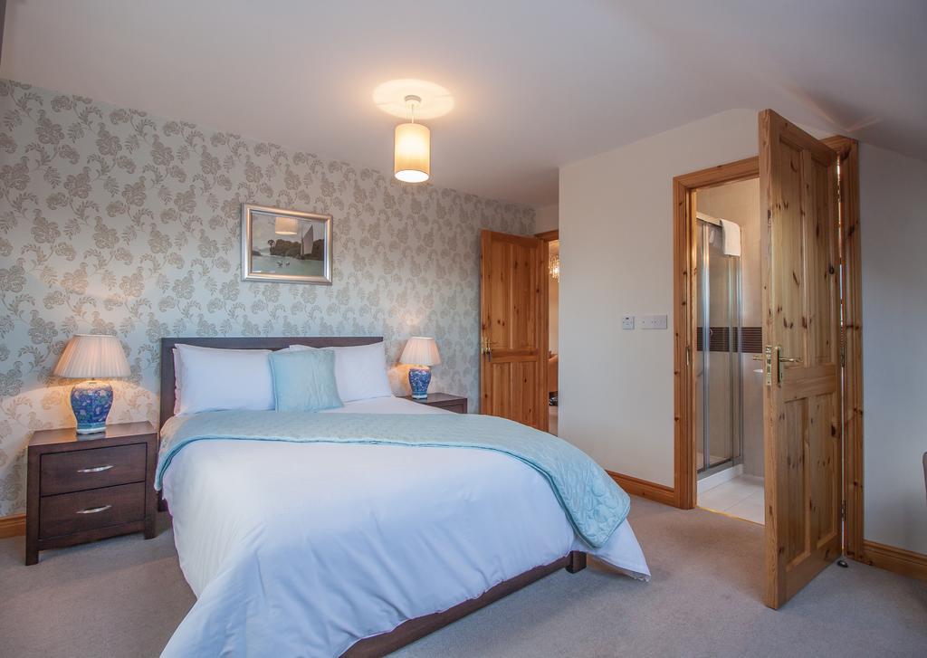 Achill Water'S Edge Bed & Breakfast Doogort Екстериор снимка